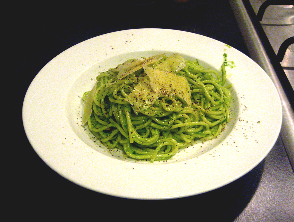 Spaghetti with Parsley Pesto